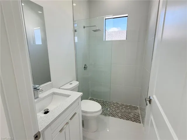 4326 Nw 34th St, Cape Coral, Florida 33993