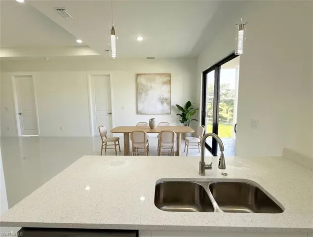 4326 Nw 34th St, Cape Coral, Florida 33993