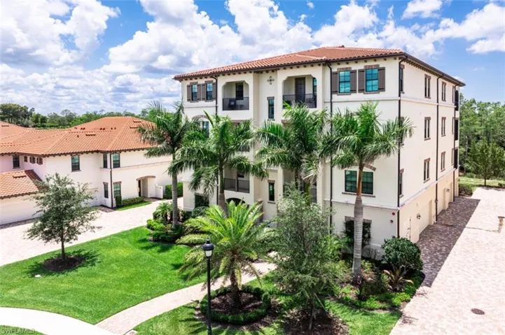 16360 Viansa Way 8-201, Naples, Florida 34110