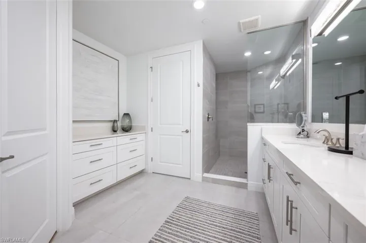16360 Viansa Way 8-201, Naples, Florida 34110