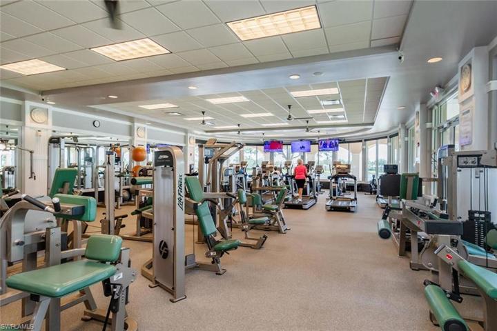 8607  Genova  CT, NAPLES, FL 34114