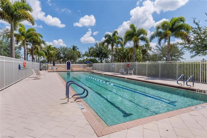 8607  Genova  CT, NAPLES, FL 34114