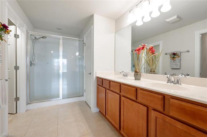Main Bath with large walk-in closet