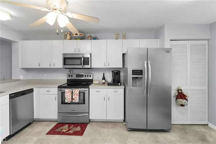409  Gabriel  CIR, Naples, FL 34104