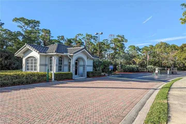 409  Gabriel  CIR, Naples, FL 34104