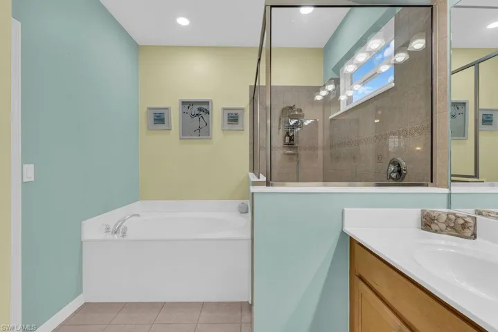 3725 Pino Vista Way, Estero, Florida 33928