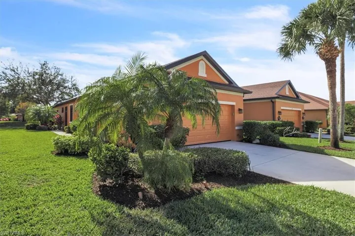 3725 Pino Vista Way, Estero, Florida 33928