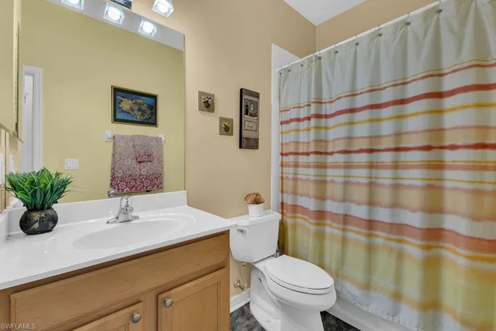 3725 Pino Vista Way, Estero, Florida 33928
