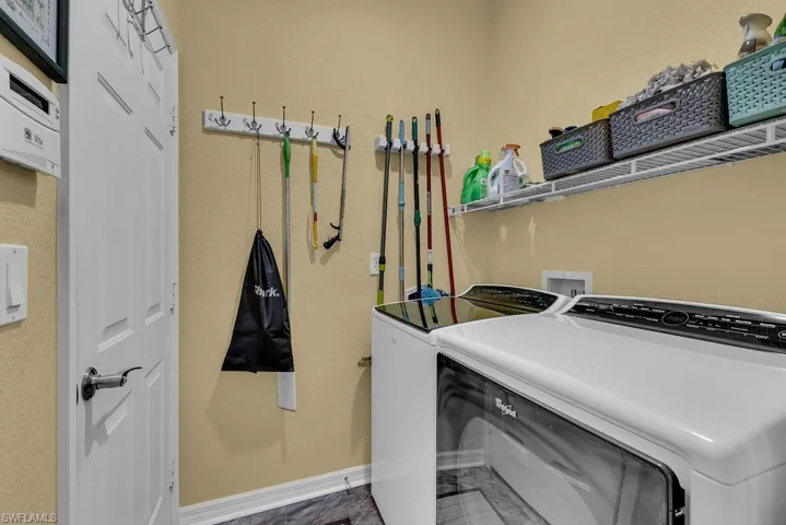 3725 Pino Vista Way, Estero, Florida 33928