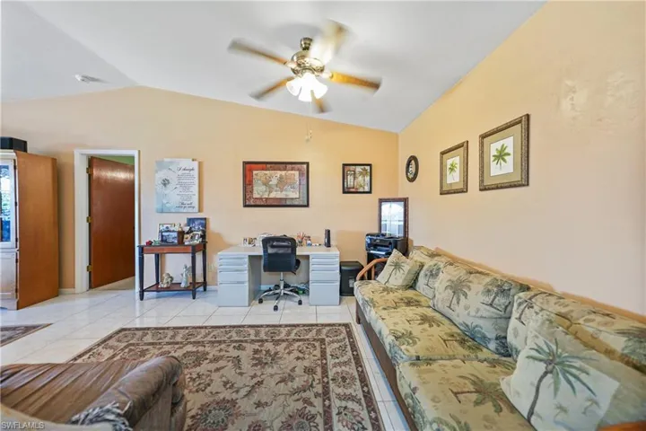 1419 SE 22nd  ST, Cape Coral, FL 33990