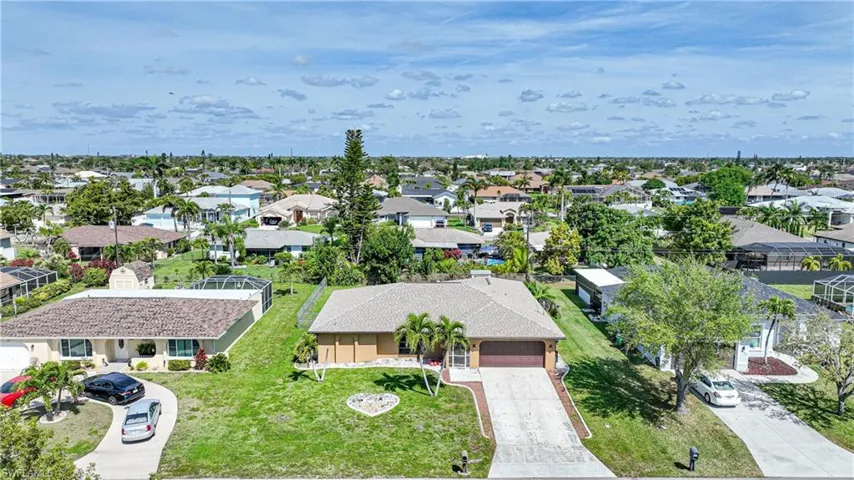 1419 SE 22nd  ST, Cape Coral, FL 33990
