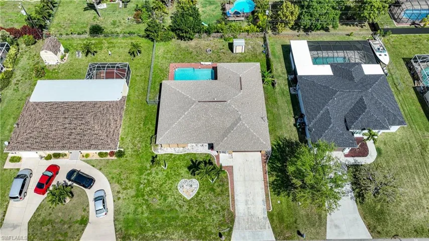 1419 SE 22nd  ST, Cape Coral, FL 33990
