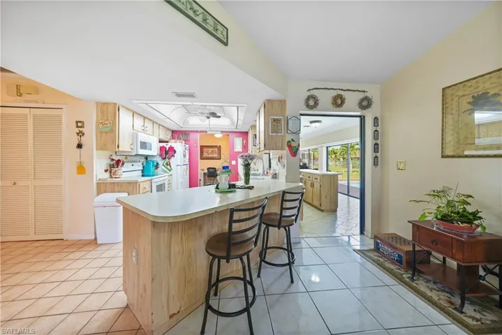 1419 SE 22nd  ST, Cape Coral, FL 33990