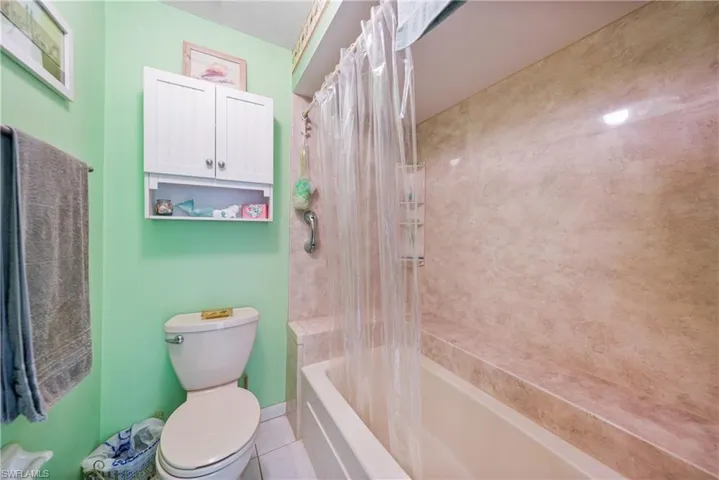 1419 SE 22nd  ST, Cape Coral, FL 33990