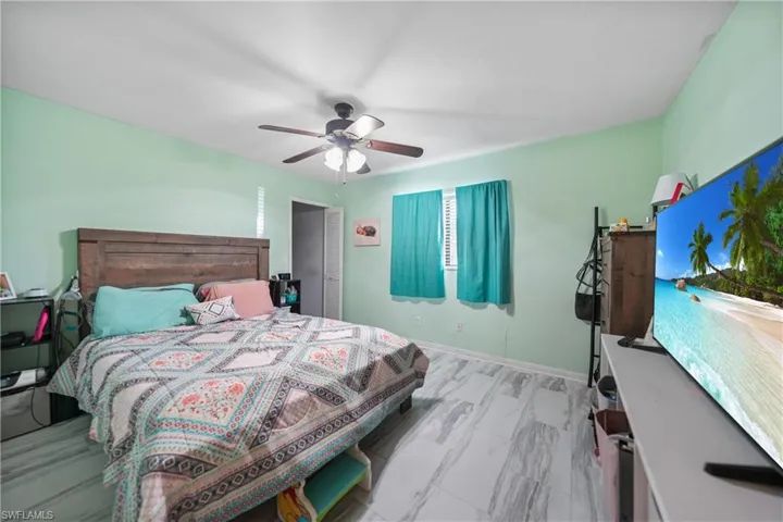 1419 SE 22nd  ST, Cape Coral, FL 33990