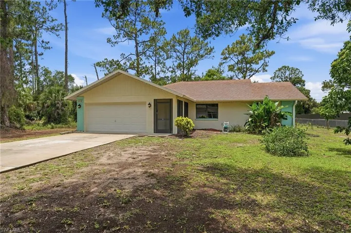 315 Roosevelt Ave, Lehigh Acres, Florida 33936