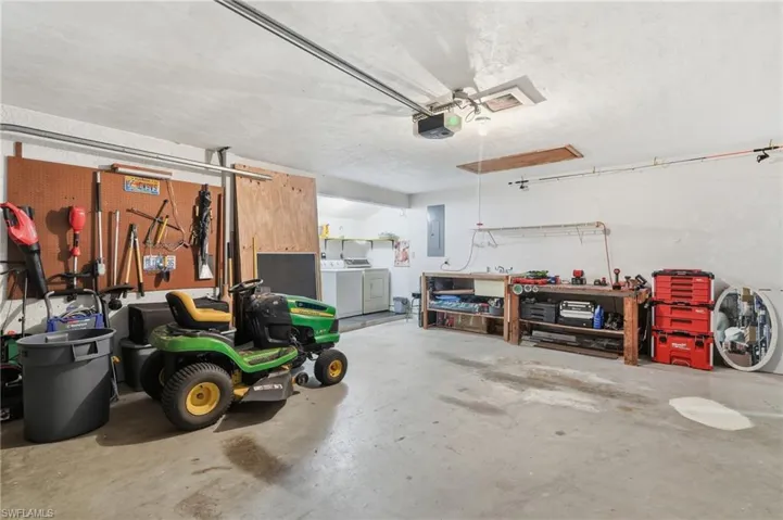 315 Roosevelt Ave, Lehigh Acres, Florida 33936