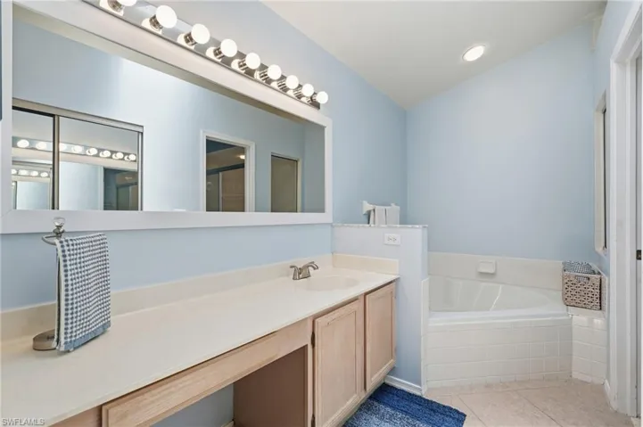 20918 Country Barn Dr, Estero, Florida 33928