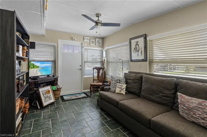 248  Shrub N LN, North Fort Myers, FL 33917