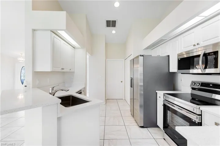 204 Se 19th Ter, Cape Coral, Florida 33990