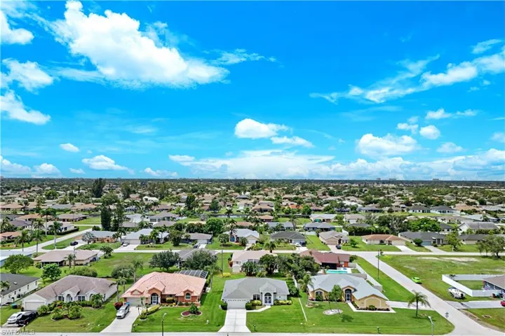 204 Se 19th Ter, Cape Coral, Florida 33990
