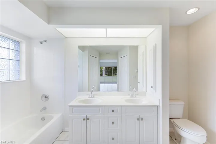 204 Se 19th Ter, Cape Coral, Florida 33990