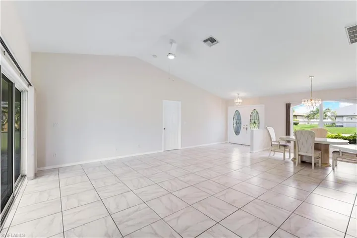 204 Se 19th Ter, Cape Coral, Florida 33990