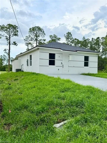 8 Fitch Ave, Lehigh Acres, Florida 33936