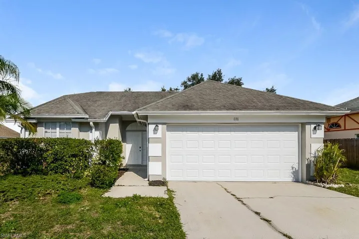 605 45th St E, Bradenton, Florida 34208