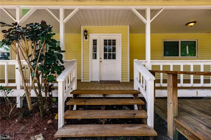 3870  Golden Gate E BLVD, Naples, FL 34120