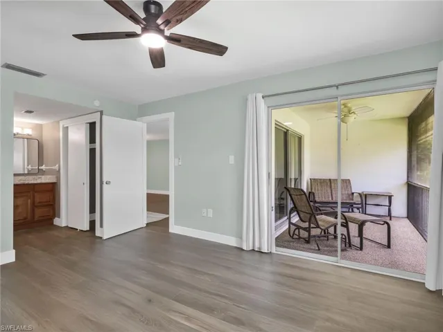300 Valley Stream Dr 8a, Naples, Florida 34113