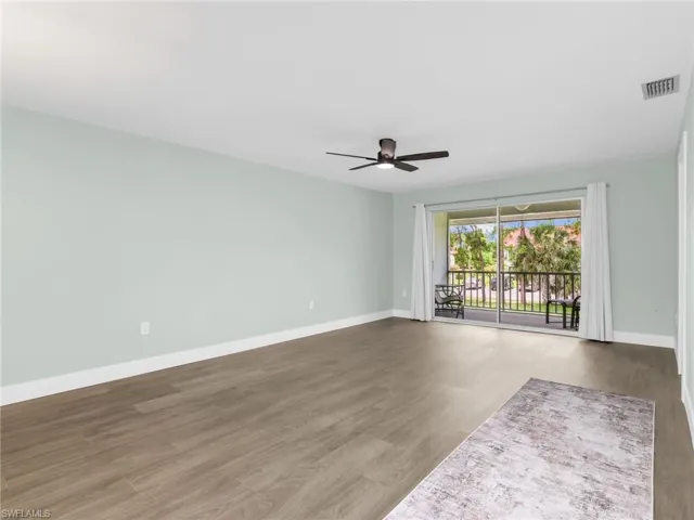 300 Valley Stream Dr 8a, Naples, Florida 34113
