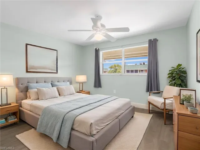 300 Valley Stream Dr 8a, Naples, Florida 34113