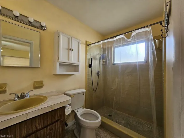 1514  Markdale E ST, Lehigh Acres, FL 33936