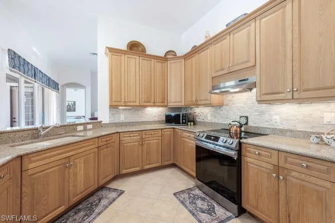 10199 Avonleigh DR, Bonita Springs, FL 34135,225002171
