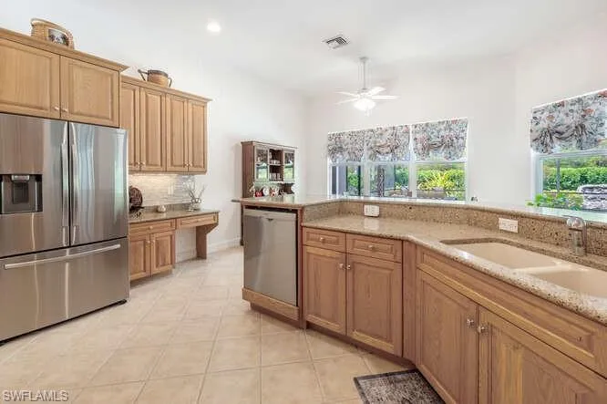 10199 Avonleigh DR, Bonita Springs, FL 34135,225002171