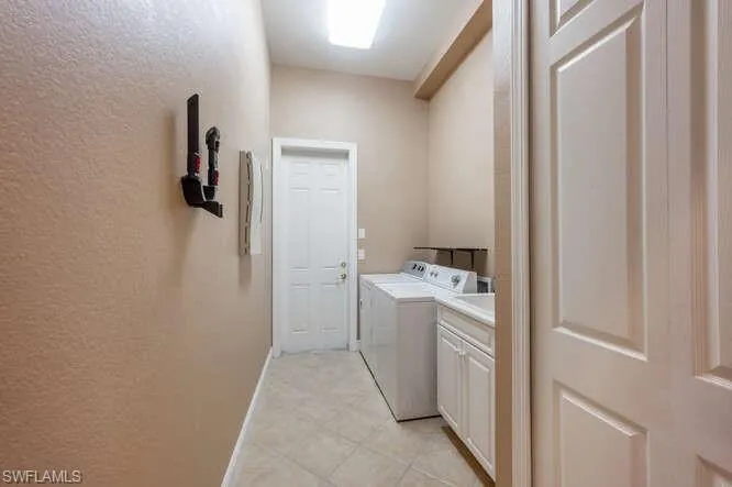 10199 Avonleigh DR, Bonita Springs, FL 34135,225002171