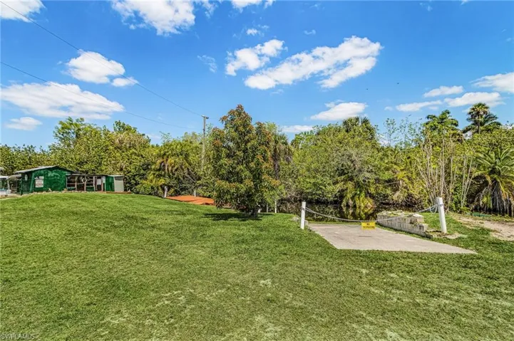 93 Glenmont Dr W, North Fort Myers, Florida 33917