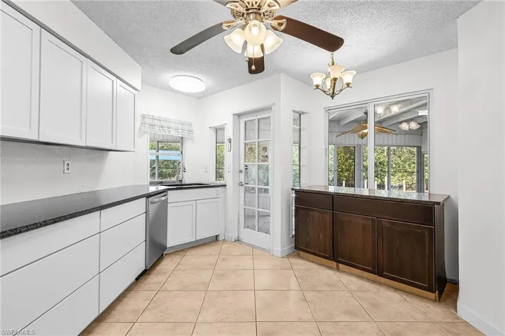 93 Glenmont Dr W, North Fort Myers, Florida 33917