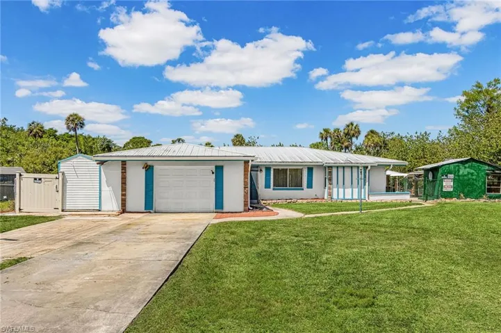 93 Glenmont Dr W, North Fort Myers, Florida 33917