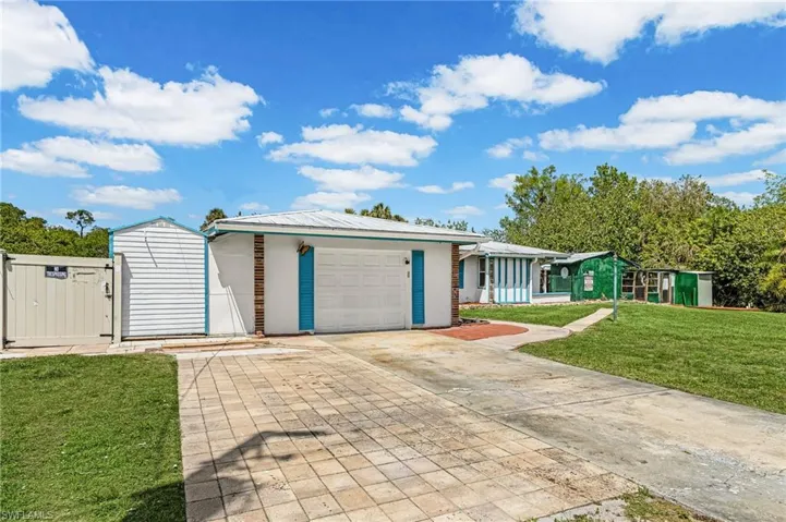93 Glenmont Dr W, North Fort Myers, Florida 33917