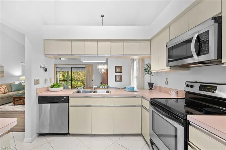 The Kitchen is Open to the Great Room!