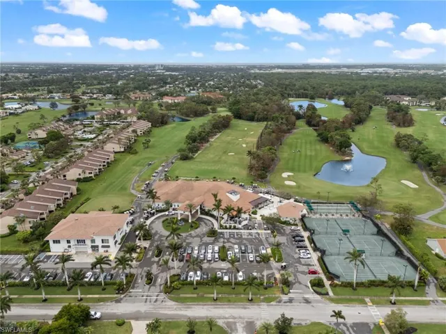 Foxfire location is nearby drive to beautiful Old Naples Downtown and white sand Beaches!!