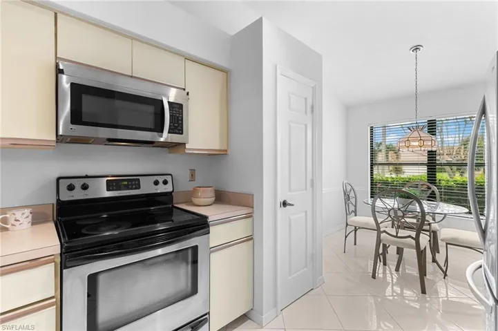 Spacious Kitchen, Closet Pantry and  Breakfast Room are filled with Sunshine