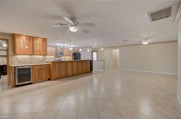 5614 Deauville CT, CAPE CORAL FL 33904