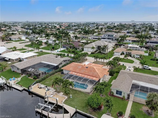 5614 Deauville CT, CAPE CORAL FL 33904