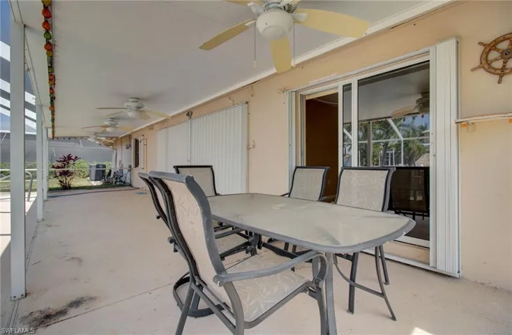 5614 Deauville CT, CAPE CORAL FL 33904