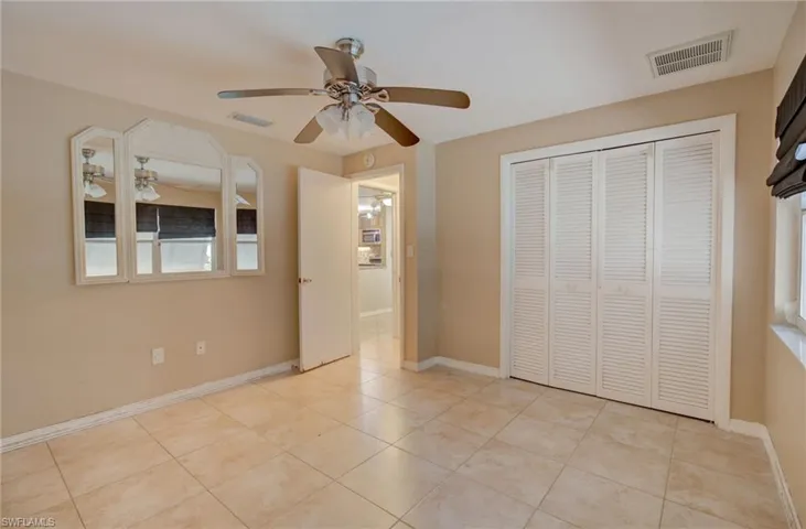 5614 Deauville CT, CAPE CORAL FL 33904