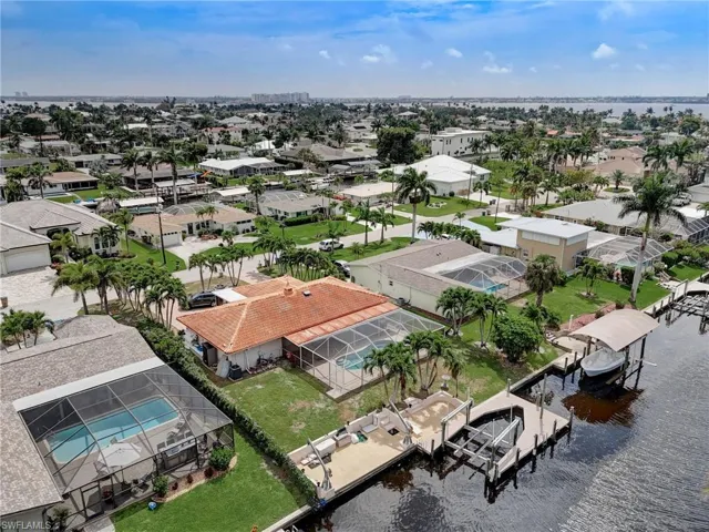 5614 Deauville CT, CAPE CORAL FL 33904