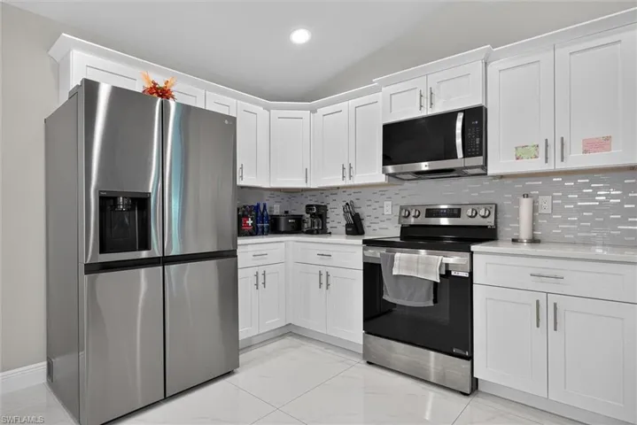 2701 Darlene Pl, Lehigh Acres, Florida 33971
